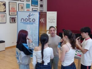 Activador noto en CPM Victoria de los Ángeles de Madrid (2)